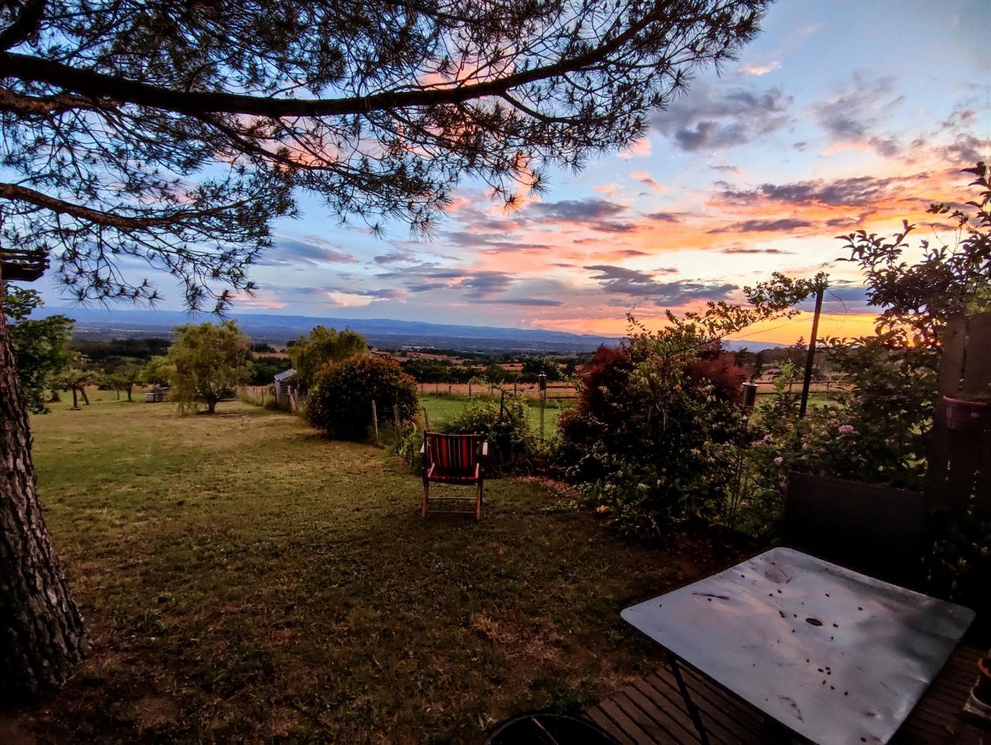 Maison De Campagne Vue Panoramique Rozier-en-Donzy Kültér fotó